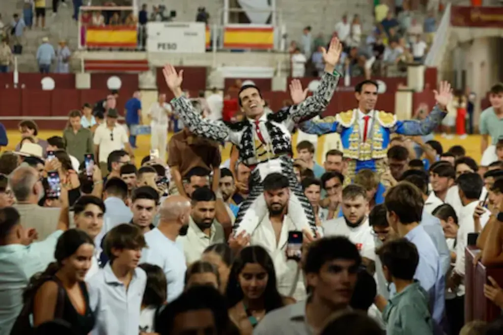 Málaga, first and third class bullring in Spain, in the context of a denatured bullfighting