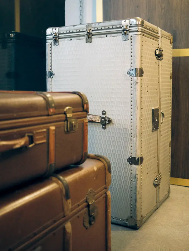 Suitcases that resist fire, hammer blows, and falls from height
