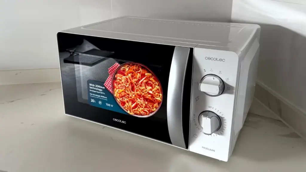 This is one of the best compact microwaves you can buy on Amazon