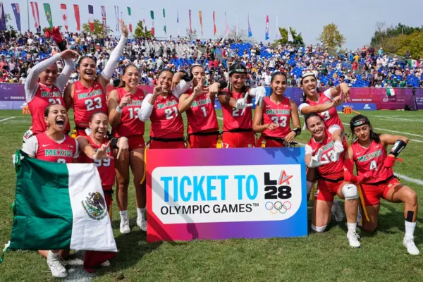 The Mexican women's flag football team secures an unprecedented ticket to the Olympic Games