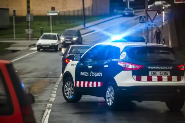 Prison for a woman who beat her landlord in Torelló for fear of being evicted from the home