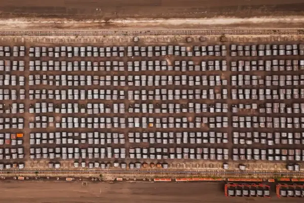 Trump announces 50% tariffs on vehicles and steel from Canada starting January 1, 2027