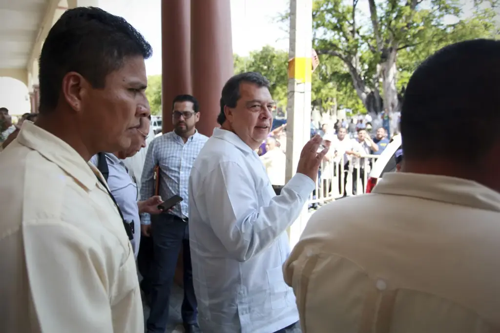 Ángel Aguirre, a cheap and expensive prisoner at the same time