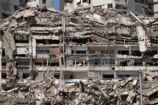 Earthquake in Colombia: how is a city rebuilt after a seismic event?