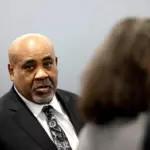 ¿Por qué juzgan a un hombre por el asesinato del rapero Tupac Shakur 30 años después de su asesinato?