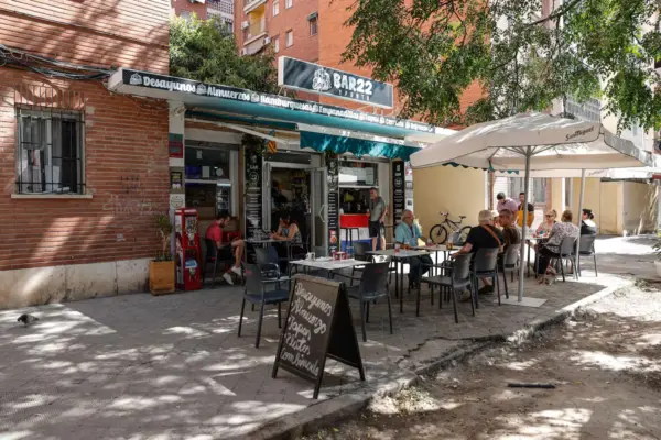 A man dies stabbed during a fight on the terrace of a bar in Valencia