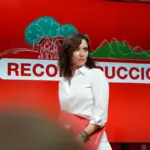 The PP asks its officials and deputies to publicly support Ayuso amid the crisis over the penthouse purchase: “We ask you to collaborate by posting positive comments”