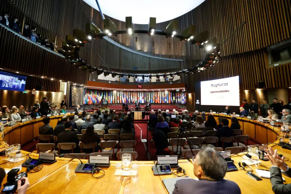 The new ECLAC report paves the way for the great transformation of Latin America and the Caribbean