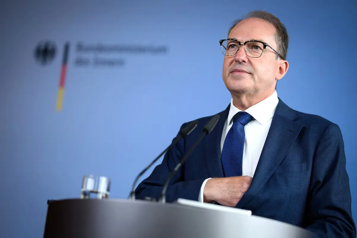 Germany points to Russia as responsible for an arsenal of weapons found in Berlin