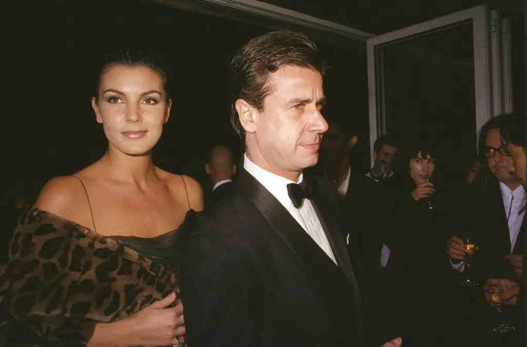 Cayetana Fitz-James Stuart vs Mar Flores: the day the duchess “knelt” before the model
