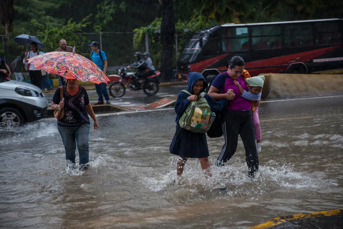 Three dead and new damage from flooding due to heavy rains in Venezuela