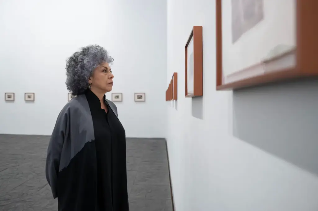 Doris Salcedo, the artist who melted down the FARC weapons: “Goya takes away the heroic character of war”