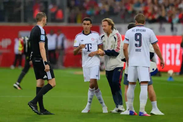 Musiala collapses again in a match with Bayern Munich