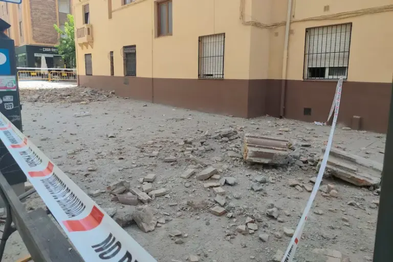 Six earthquakes mark the night in Granada after Tuesday's magnitude 4.8 earthquake