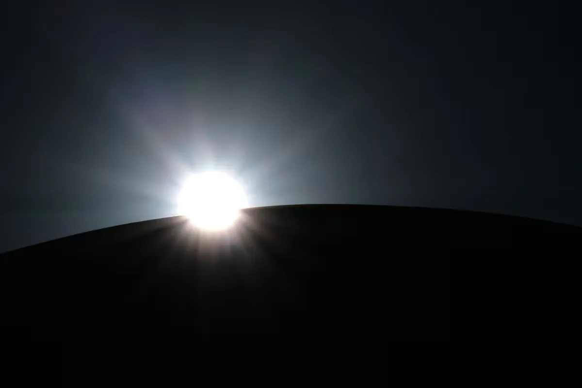 Meteorologist's advice: don't look at the clouds where you are going to watch the eclipse, but rather a few dozen kilometers to the west