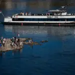 The drought ruins the Danube cruise for 120 Spaniards: "We are going to end up doing 1,500 kilometers by coach"