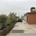 The commission from the Ayuso Government to the luxury real estate agency that sold the penthouse: “Between 250 and 400 meters and a large terrace”