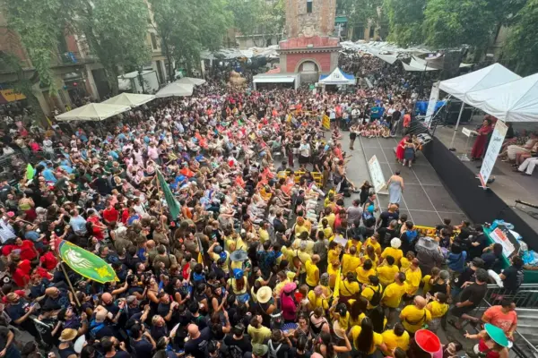 Rovira square wins the decoration contest of the Gràcia festivities