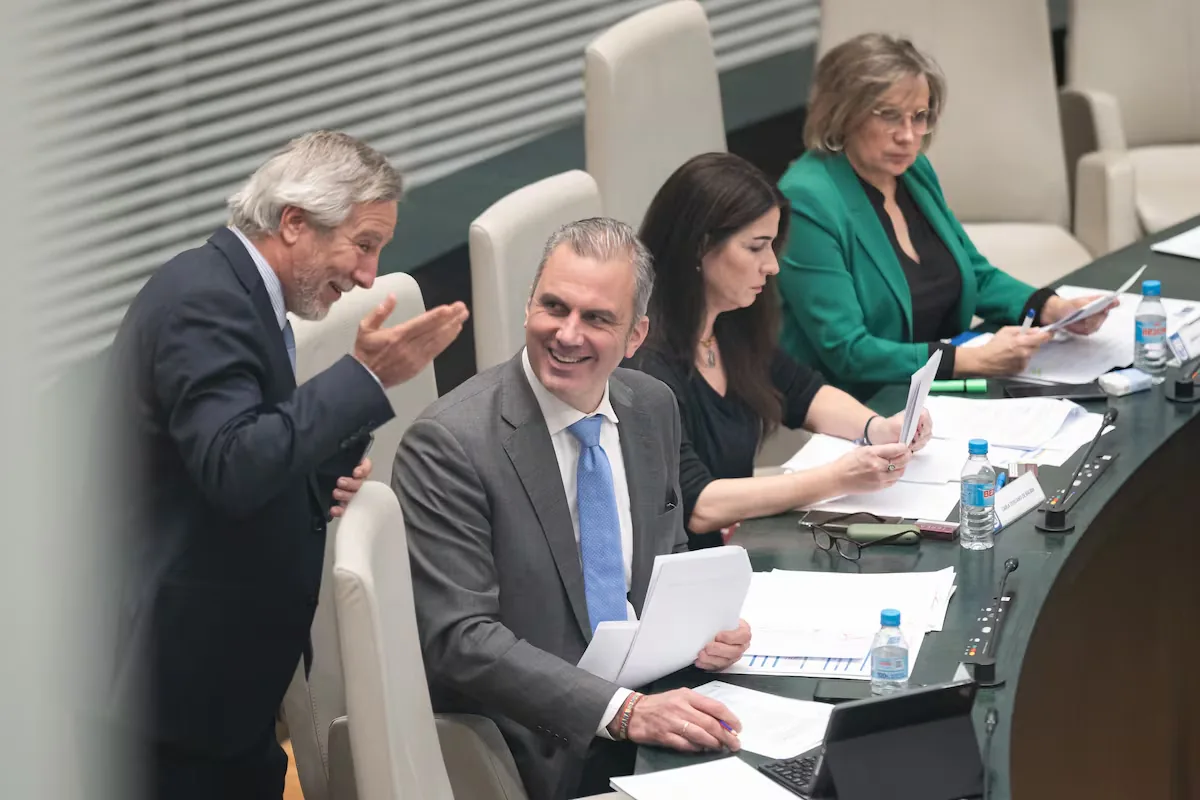 The definitive expulsion of two unruly councilors reduces Vox to its minimum expression in the city of Madrid