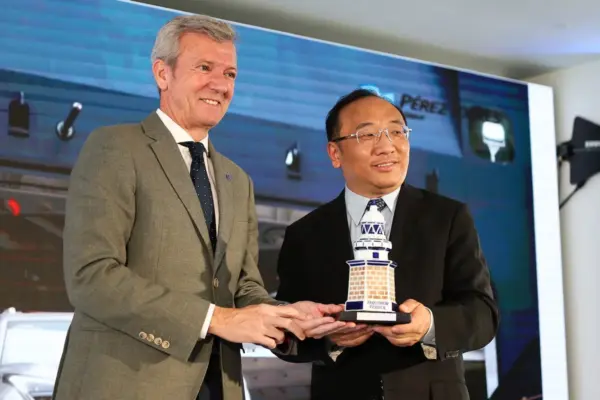 The Government maintains its support for the Chinese factory in Ferrol despite Defense alerts