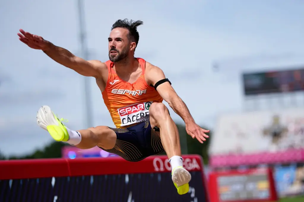 Eusebio Cáceres and Moha Attaoui find peace and momentum at the European Championships in Birmingham