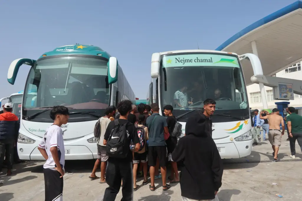 The message of the exodus: “The border is open and you can cross without papers”