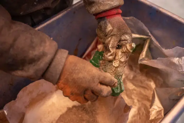 Iván Vargas: the artisan who creates the sound of the biggest party in La Paz