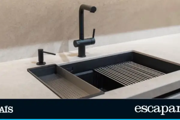 The dish drainer that you put away when you finish using it: it is rollable and takes up little space
