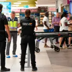 Man arrested after fleeing following the murder of his ex-partner in a shopping center in Murcia