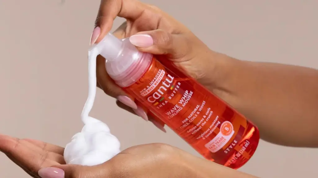 The Cantu foam that is winning over curly hair: on Amazon for less than 7 euros