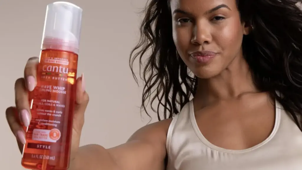 The Cantu foam that is winning over curly hair: on Amazon for less than 7 euros