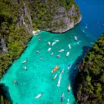 Overrated places: the Phi Phi Islands in Thailand, the earthly paradise that was not