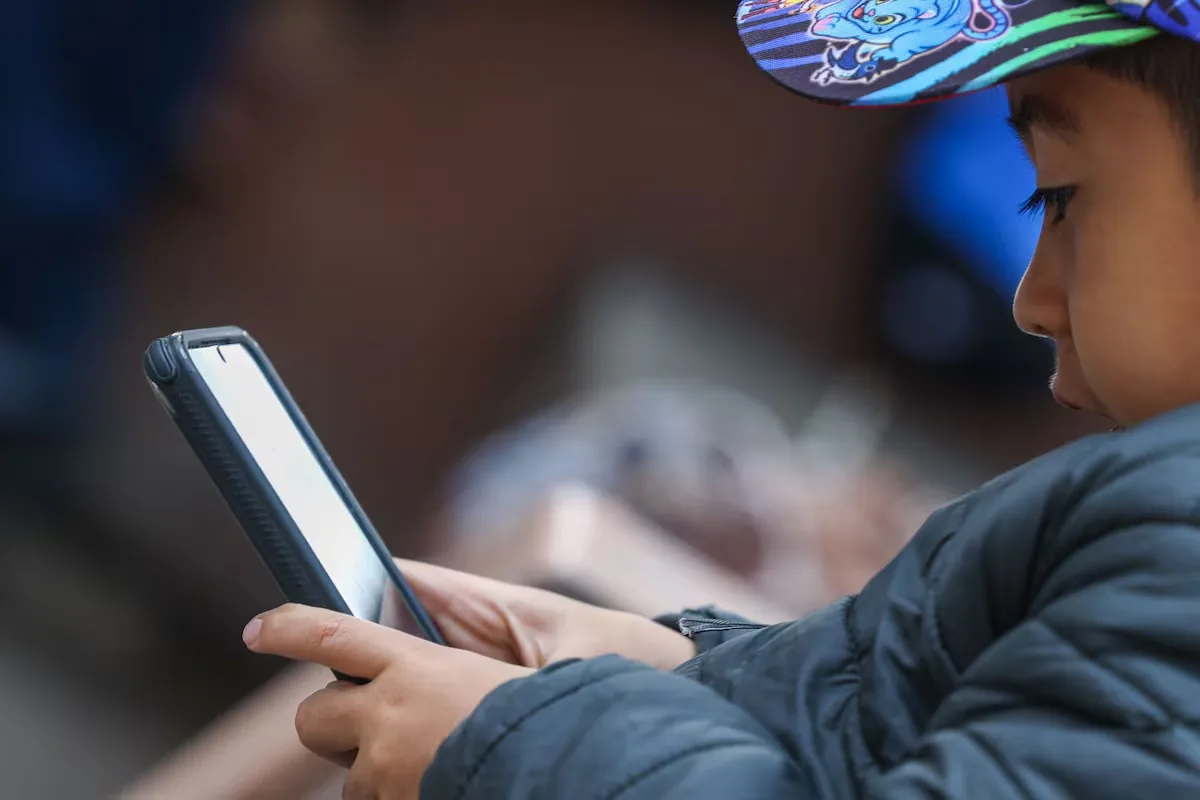 Who regulates digital content for children? Mexico debates how to moderate platforms