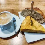Where do the cooks have breakfast in the interior of Spain