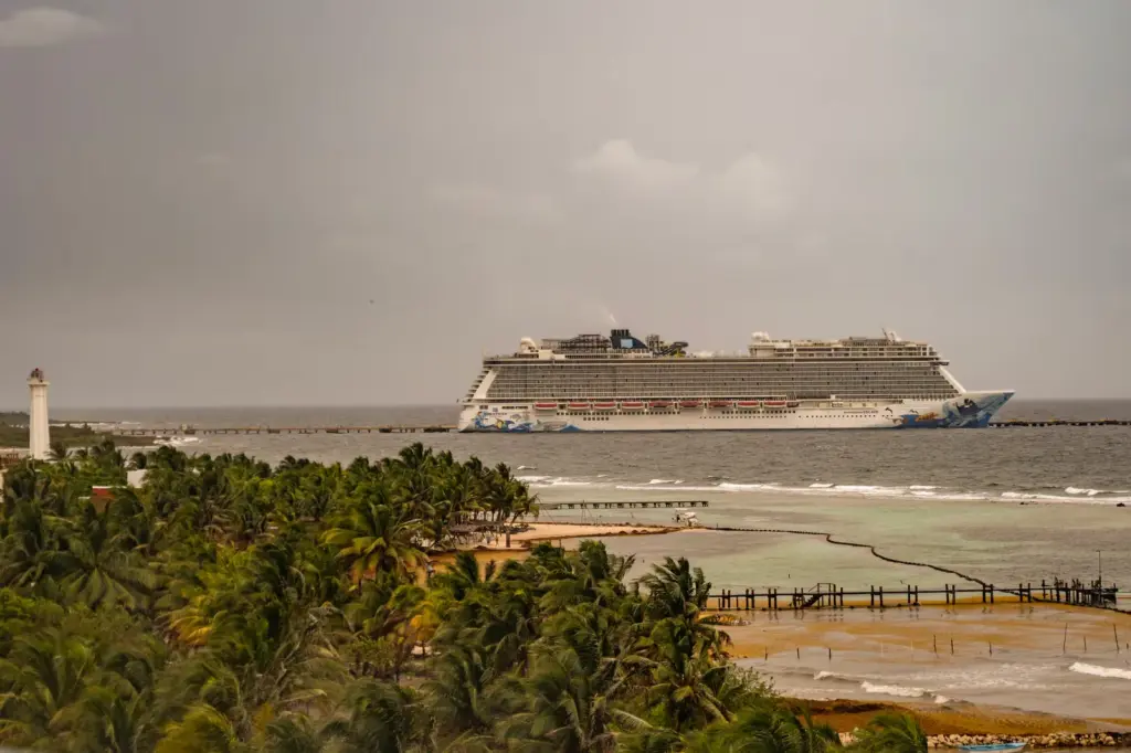 La Suprema Corte sienta un precedente en la justicia ambiental al atraer el caso de Royal Caribbean