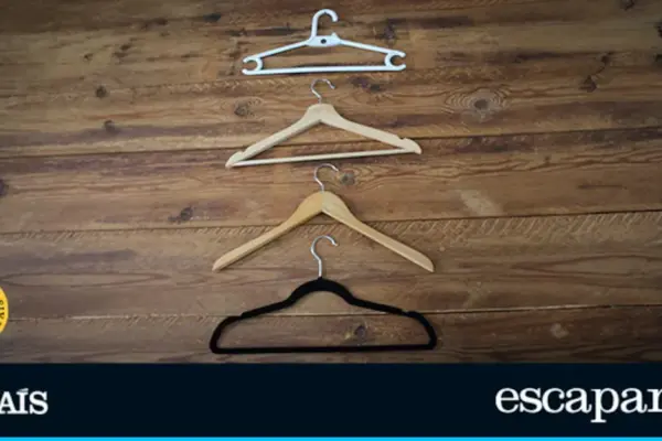 We compare the best hangers for hanging clothes
