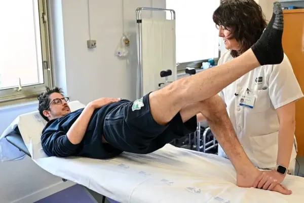 From aerospace engineering to the operating room: the first implanted bone metamaterial saves Pierre's leg