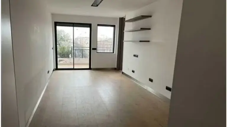 The commission from the Ayuso Government to the luxury real estate agency that sold the penthouse: “Between 250 and 400 meters and a large terrace”