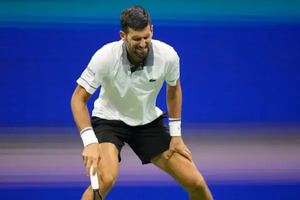 Djokovic collapses in a torturous night against Navone: vomiting, crying, and helplessness