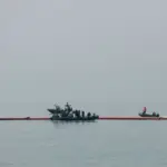 The Government deploys a floating barrier at the Ceuta border to comply with the Supreme Court ruling