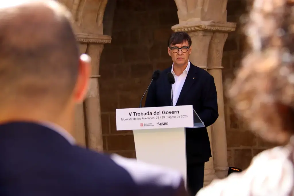 Illa praises his anti-fire forest policy and says that Catalonia “will not cut back a single euro”