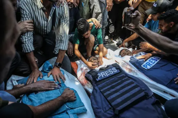 An Israeli soldier, on attacks on the press in Gaza: "For the soldiers, all cameras help Hamas"