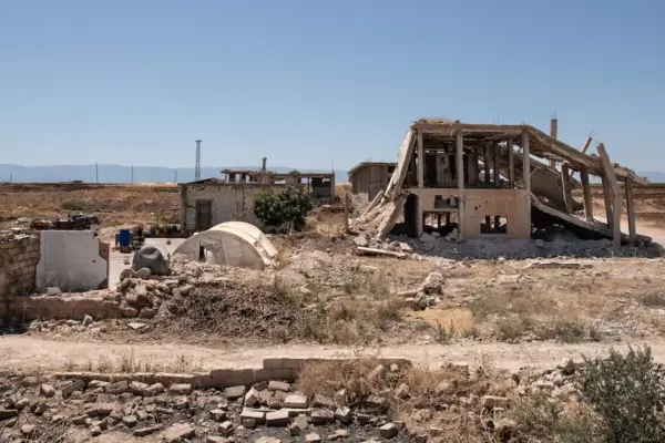 The dangerous return to Syria after the war: surviving in a tent among the rubble, in a land sown with explosives