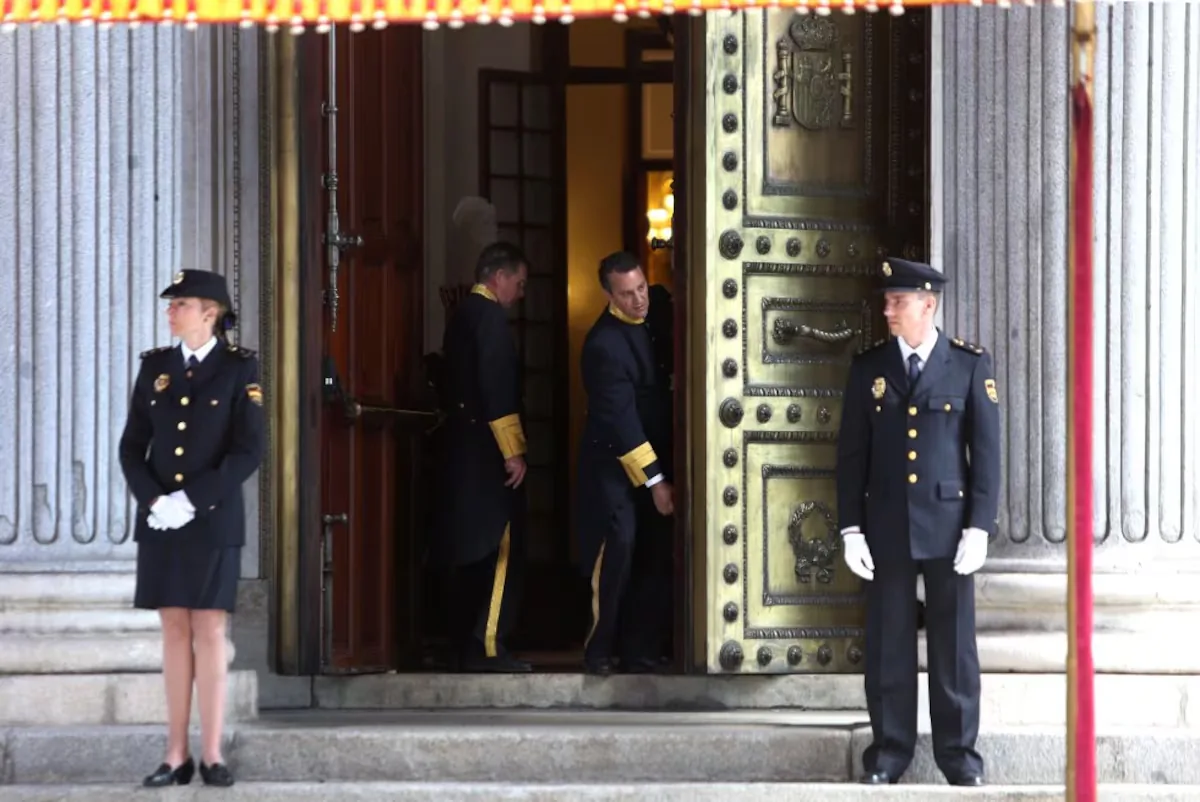 The ushers of Congress dress like movie stars