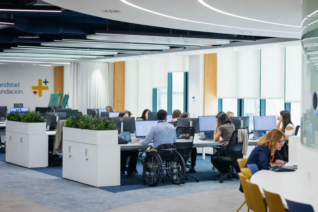 The Randstad Foundation hub integrates workers with and without disabilities.
