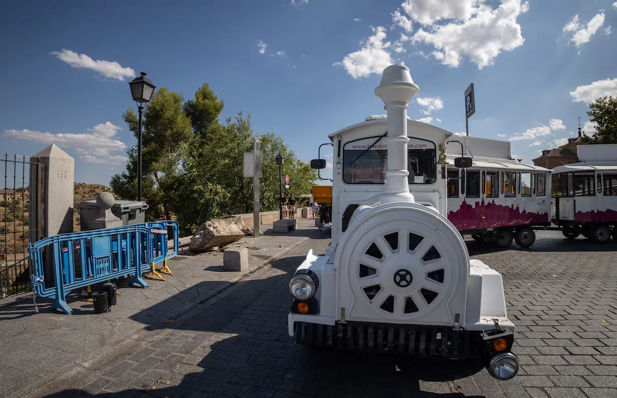 Italian tourist injured in a tourist train accident in Toledo