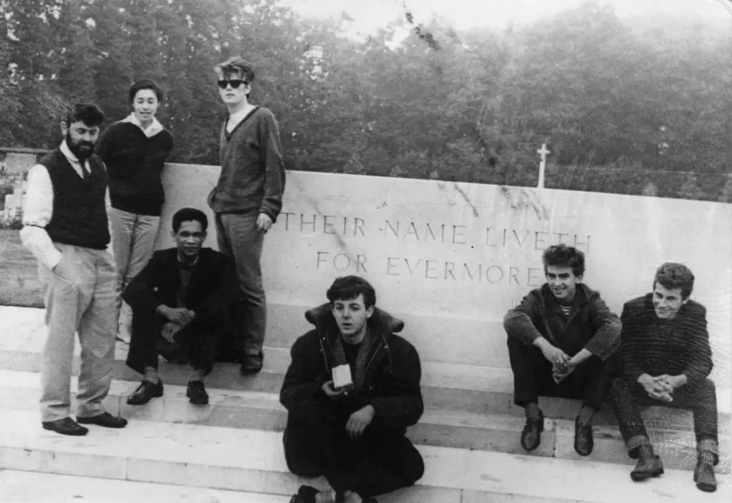 ‘Anfetas’ para trabajar, saludos nazis y un compañero muerto: así fue el “Erasmus” de los Beatles en Hamburgo