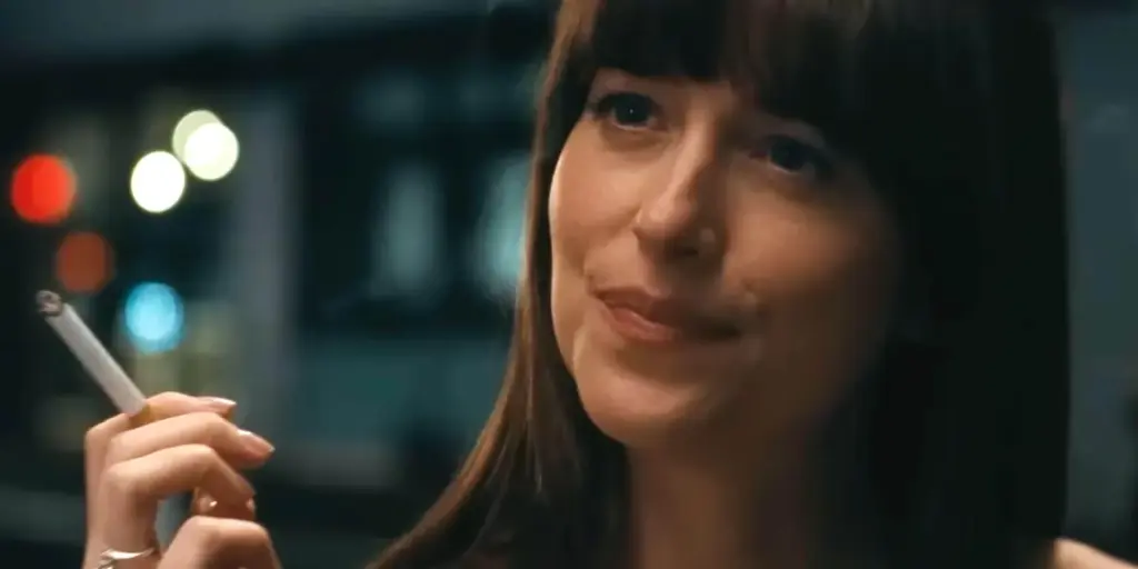 Romanticizing smoke: tobacco returns to movies and series with force