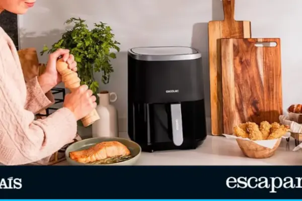 Control the cooking without opening the drawer and without losing heat with the Cecotec air fryer with window and integrated lighting