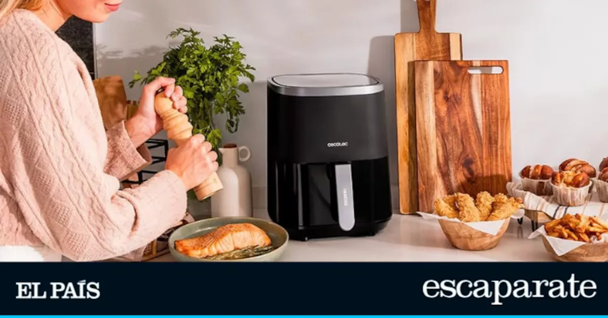 Control the cooking without opening the drawer and without losing heat with the Cecotec air fryer with window and integrated lighting